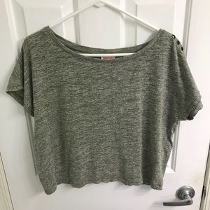 Green/gray colored short sleeve size large